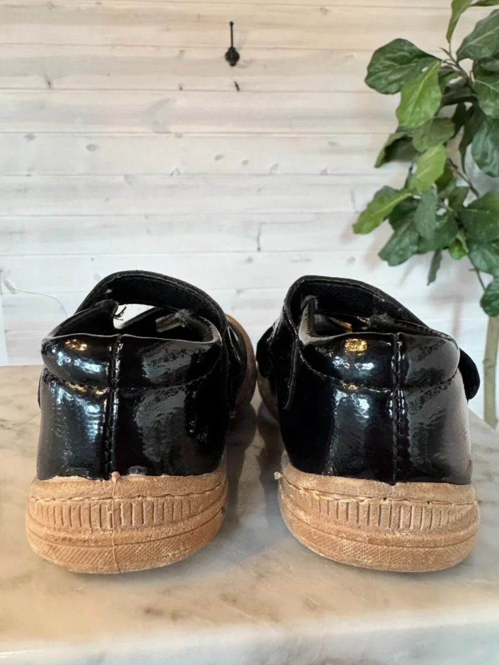 Oomphies  Mary Janes